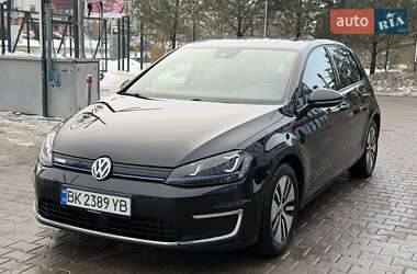 Хетчбек Volkswagen e-Golf 2015 в Рівному