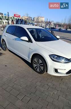 Хэтчбек Volkswagen e-Golf 2017 в Хмельницком