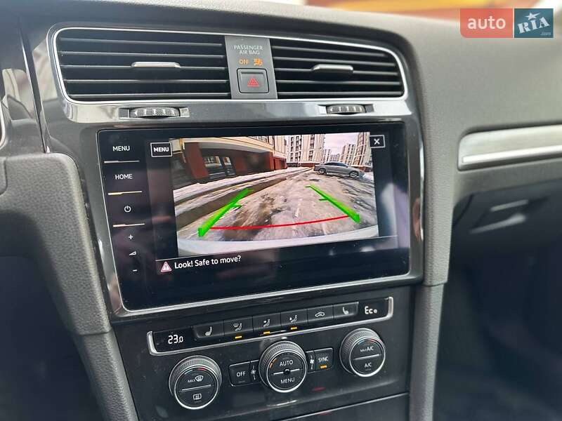 Хэтчбек Volkswagen e-Golf 2019 в Ивано-Франковске