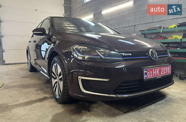 Хетчбек Volkswagen e-Golf 2017 в Рівному