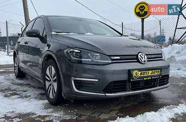Хэтчбек Volkswagen e-Golf 2019 в Стрые