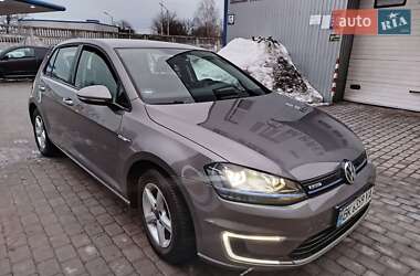Хетчбек Volkswagen e-Golf 2014 в Костопілі