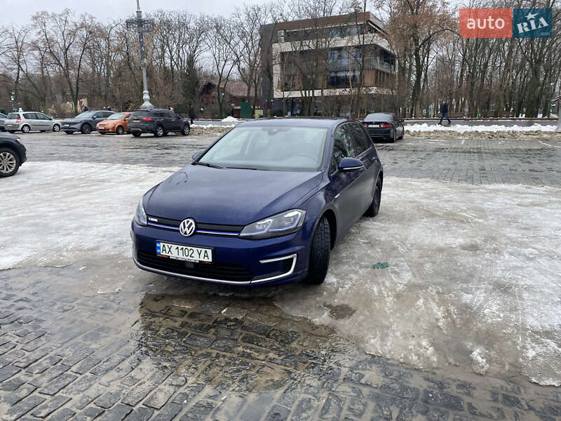 Volkswagen e-Golf 2017