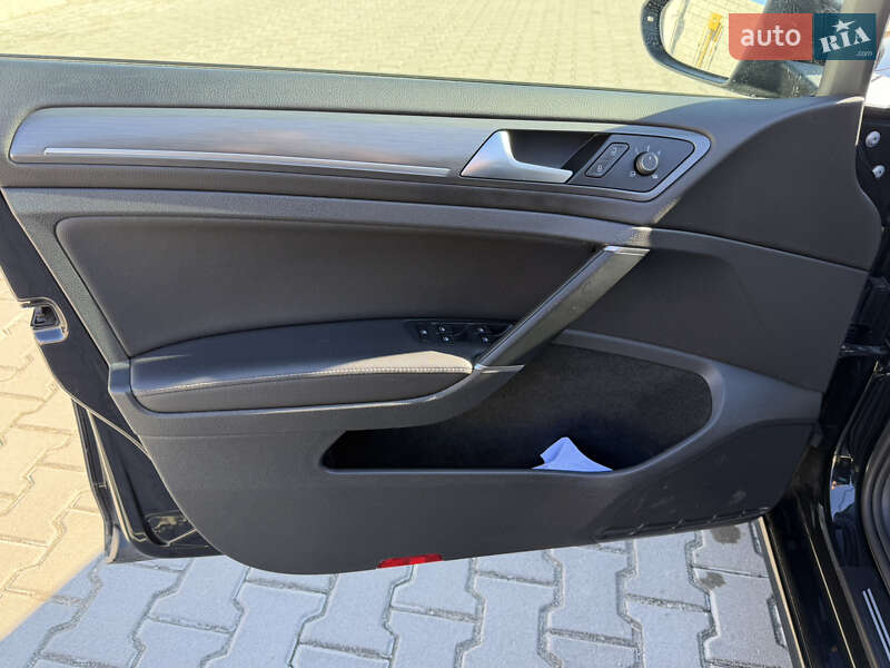 Хэтчбек Volkswagen e-Golf 2018 в Ровно