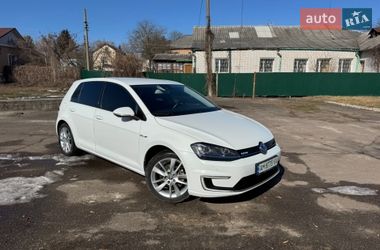 Хэтчбек Volkswagen e-Golf 2014 в Житомире
