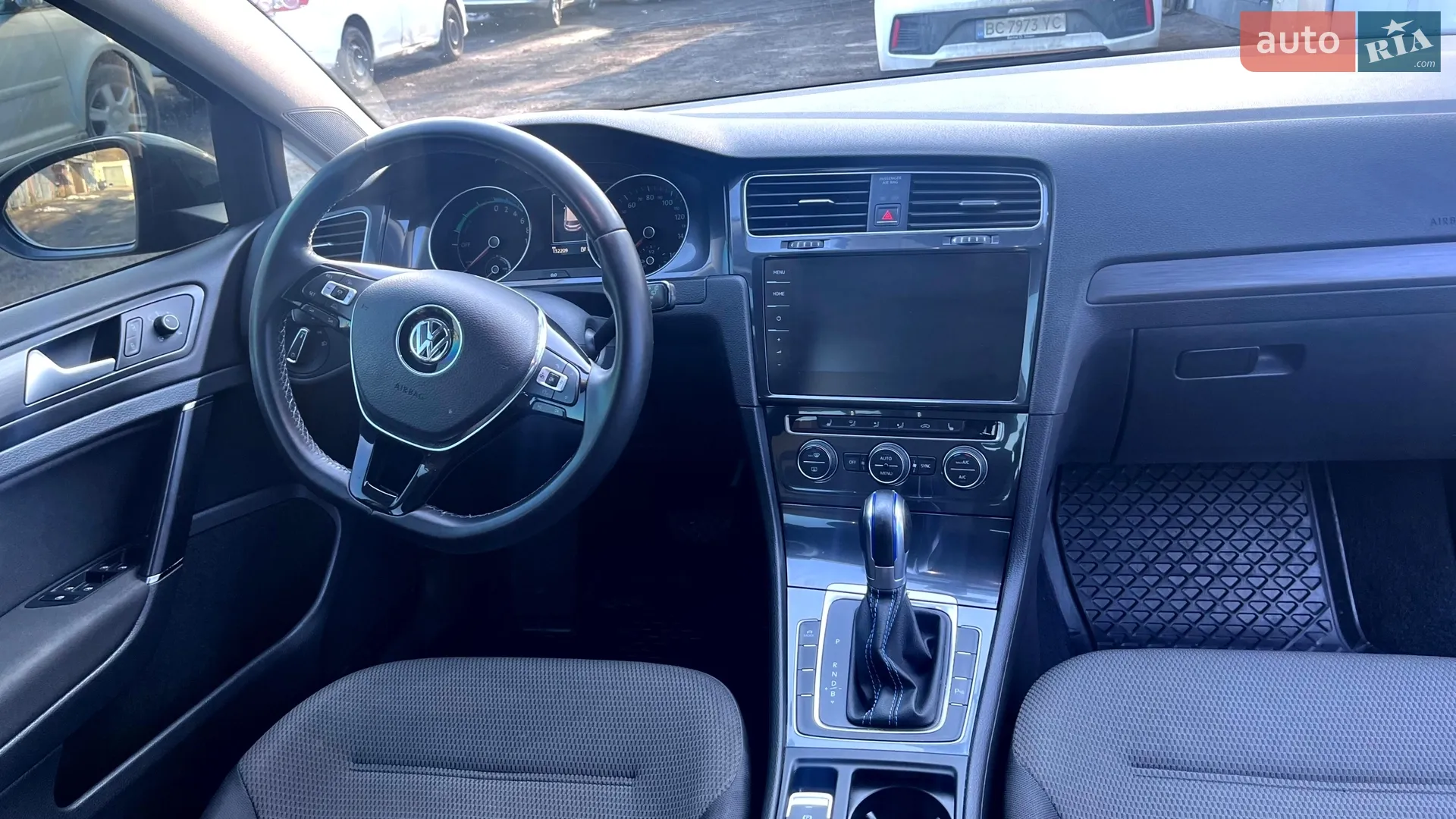2017 Volkswagen Golf - мініатюра 9