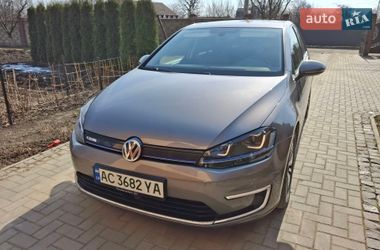 Хетчбек Volkswagen e-Golf 2015 в Луцьку