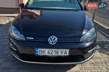 Хетчбек Volkswagen e-Golf 2015 в Рівному