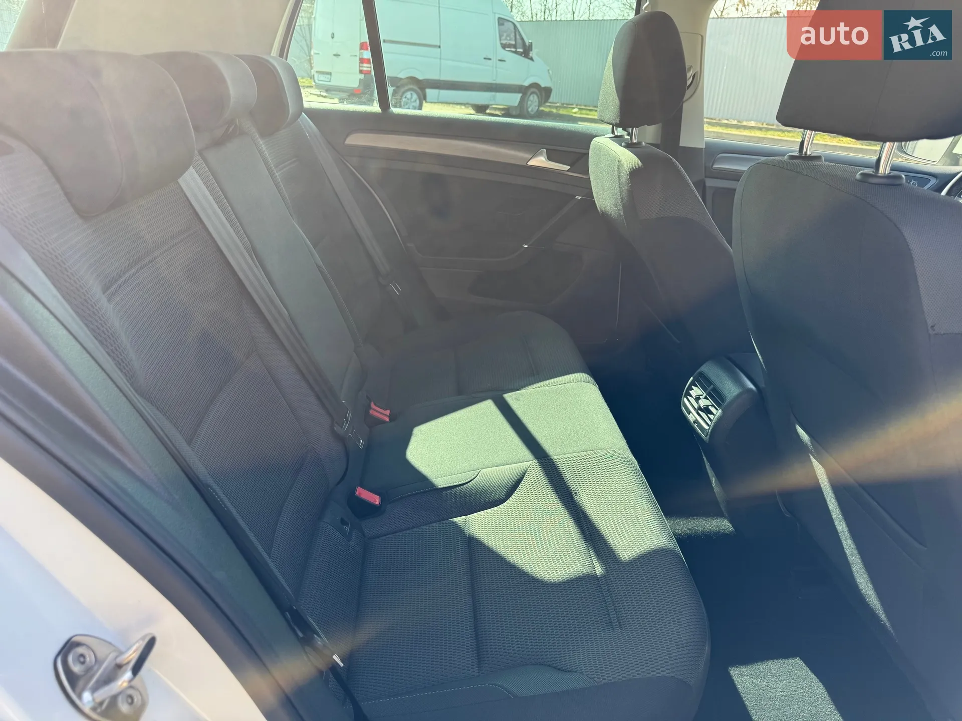 2020 Volkswagen Golf - мініатюра 16