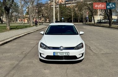 Хэтчбек Volkswagen e-Golf 2016 в Николаеве
