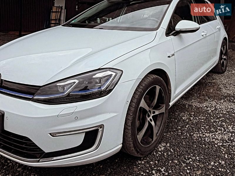 Volkswagen e-Golf 2017