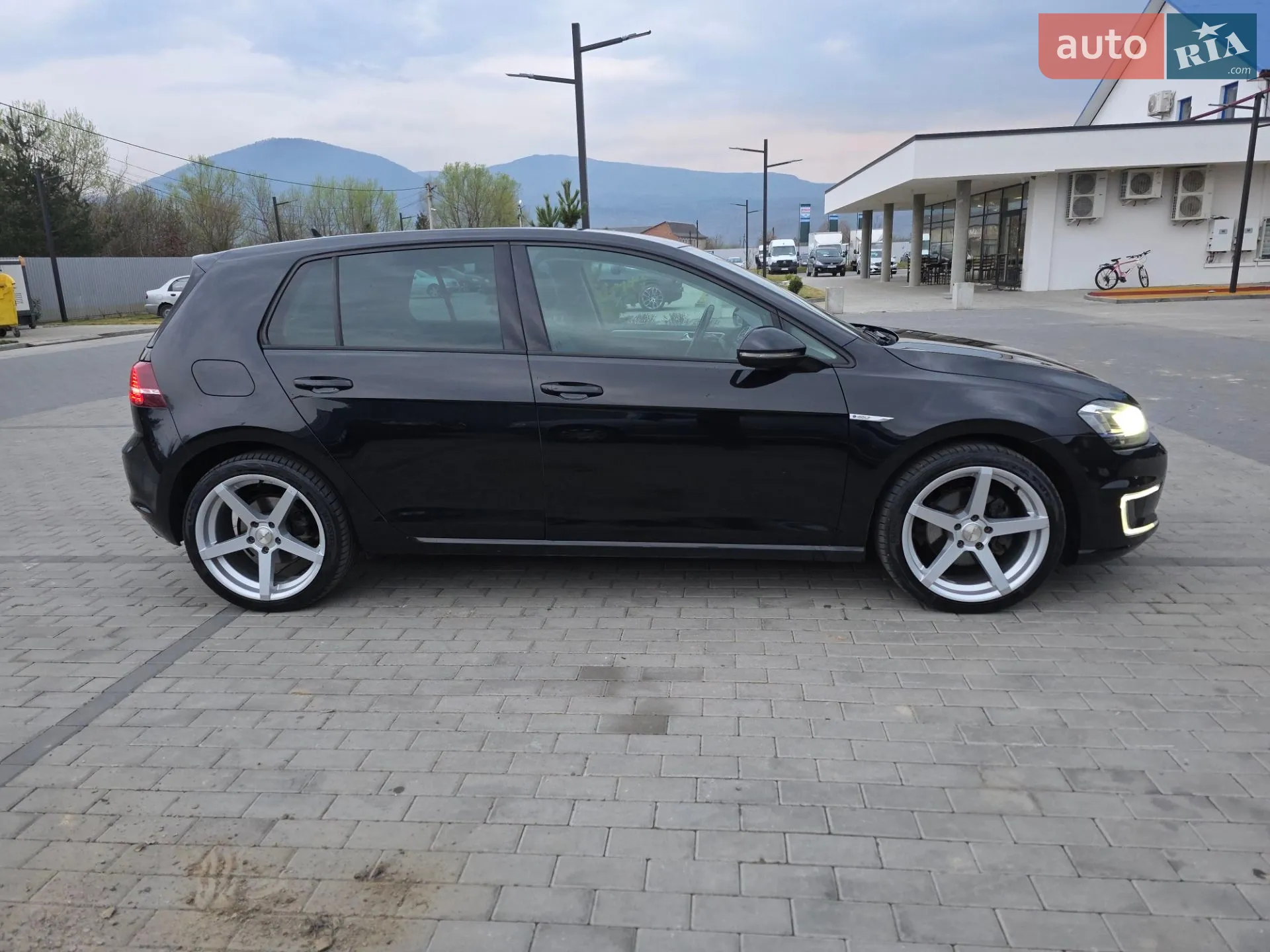 2015 Volkswagen Golf - мініатюра 2