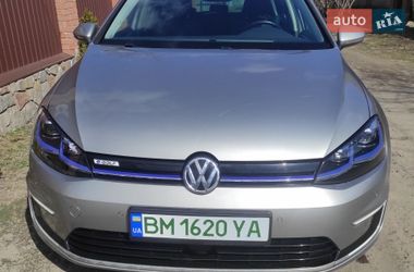 Хэтчбек Volkswagen e-Golf 2017 в Ромнах
