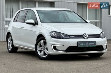Хэтчбек Volkswagen e-Golf 2015 в Киеве