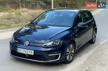 Хэтчбек Volkswagen e-Golf 2014 в Нетешине