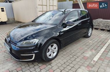 Хэтчбек Volkswagen e-Golf 2016 в Львове