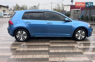 Хэтчбек Volkswagen e-Golf 2015 в Львове