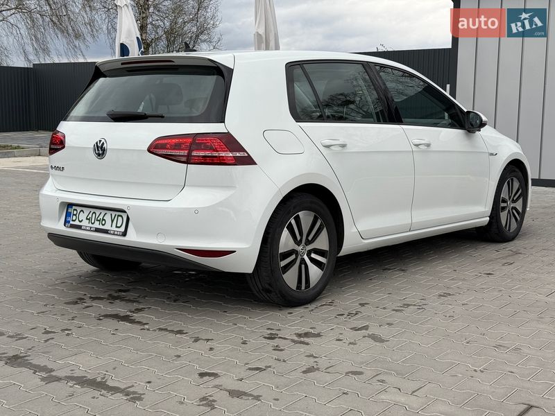 Хэтчбек Volkswagen e-Golf 2014 в Владимире