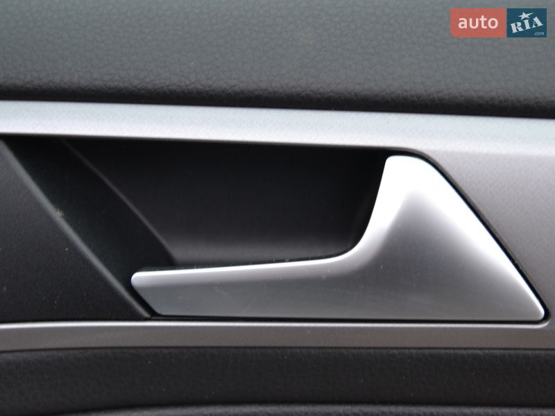 Хэтчбек Volkswagen e-Golf 2015 в Луцке