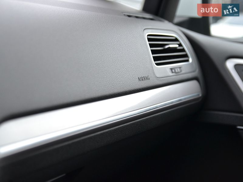 Хэтчбек Volkswagen e-Golf 2015 в Луцке