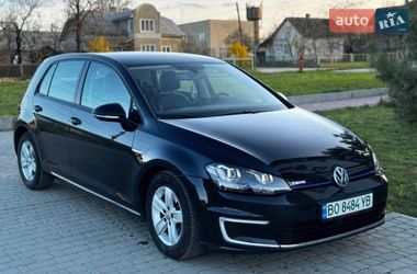 Хетчбек Volkswagen e-Golf 2015 в Чорткові