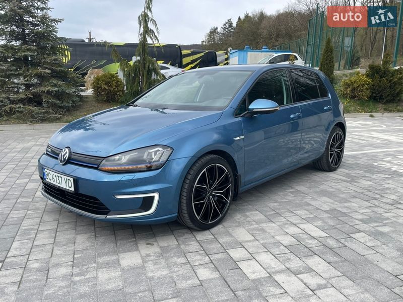 Хэтчбек Volkswagen e-Golf 2016 в Львове