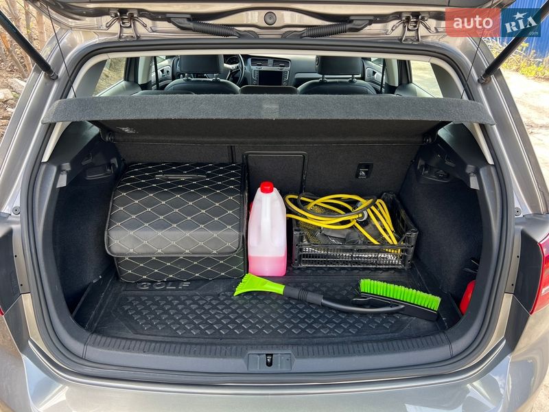 Хэтчбек Volkswagen e-Golf 2014 в Житомире