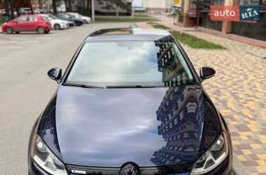 Хэтчбек Volkswagen e-Golf 2016 в Чернигове