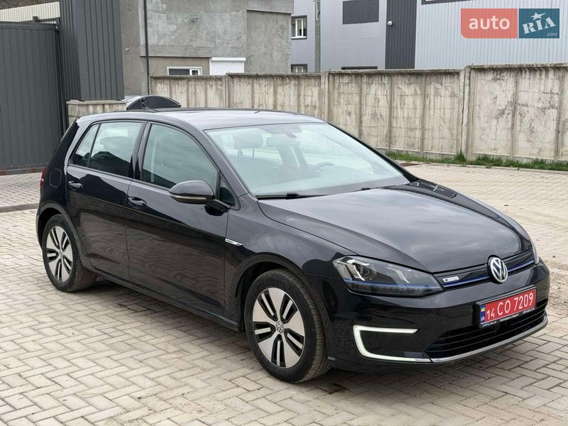 Volkswagen e-Golf 2015
