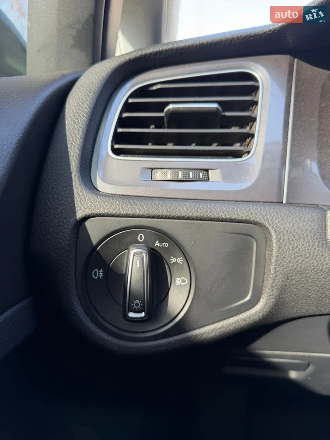 2014 Volkswagen Golf - мініатюра 30