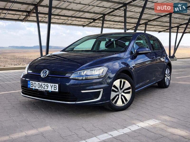 Volkswagen e-Golf 2015