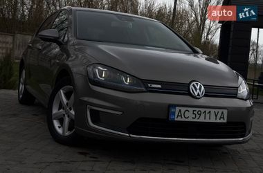 Хетчбек Volkswagen e-Golf 2015 в Рівному
