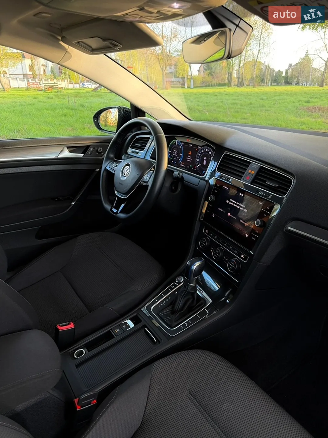 2019 Volkswagen Golf - мініатюра 4