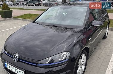 Хэтчбек Volkswagen e-Golf 2016 в Хмельницком