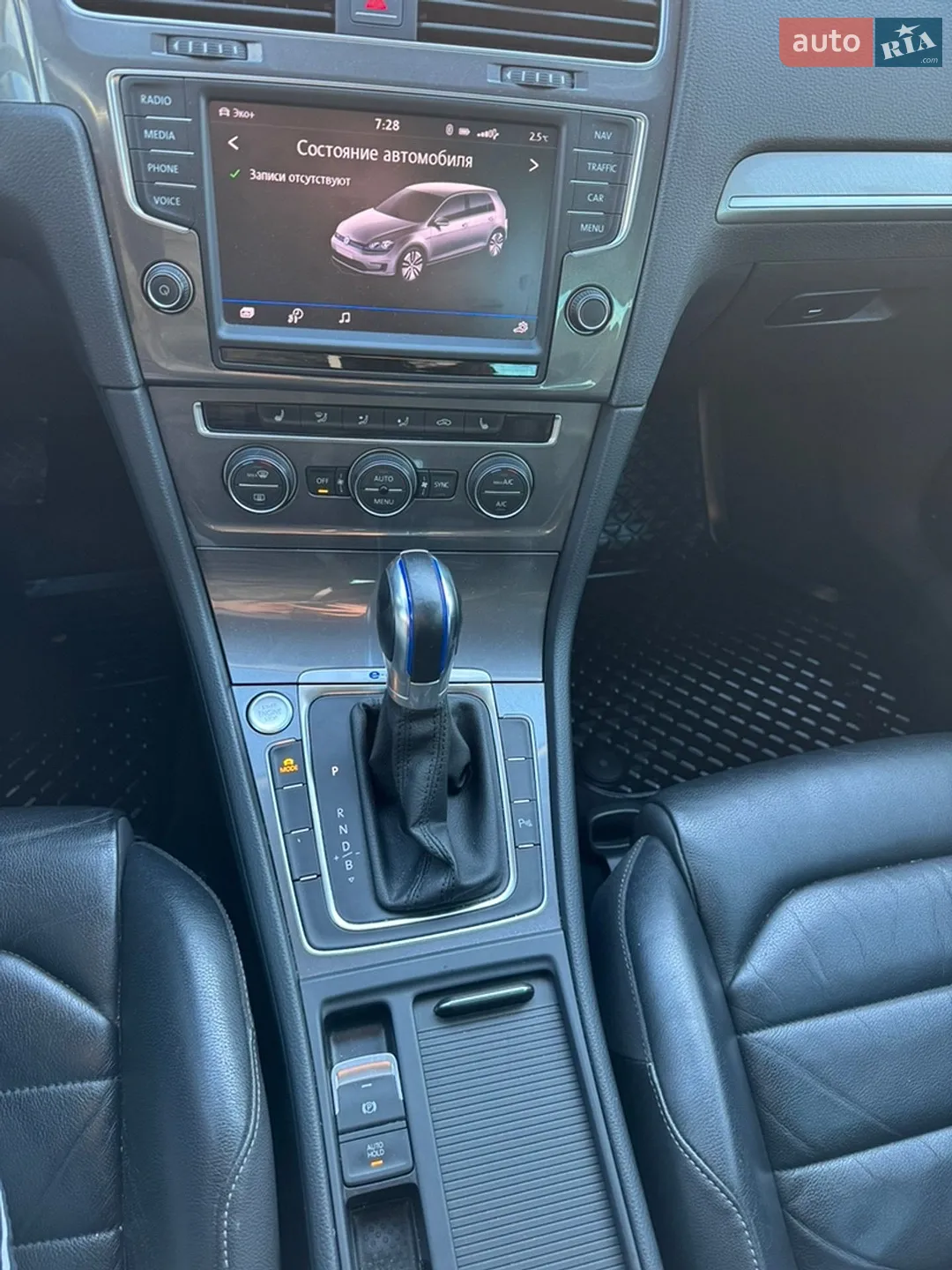 2014 Volkswagen Golf - мініатюра 31