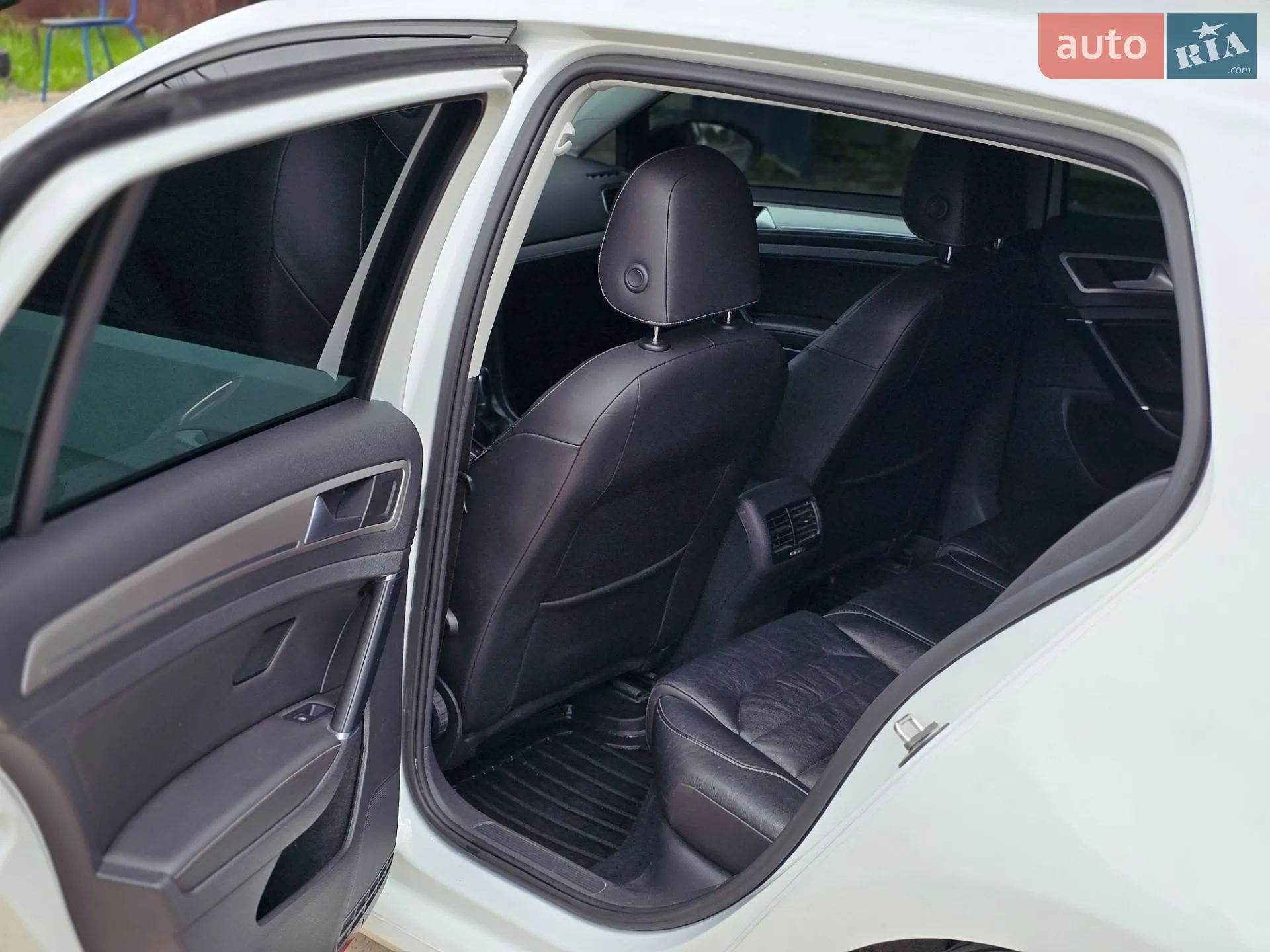 2014 Volkswagen Golf - мініатюра 11