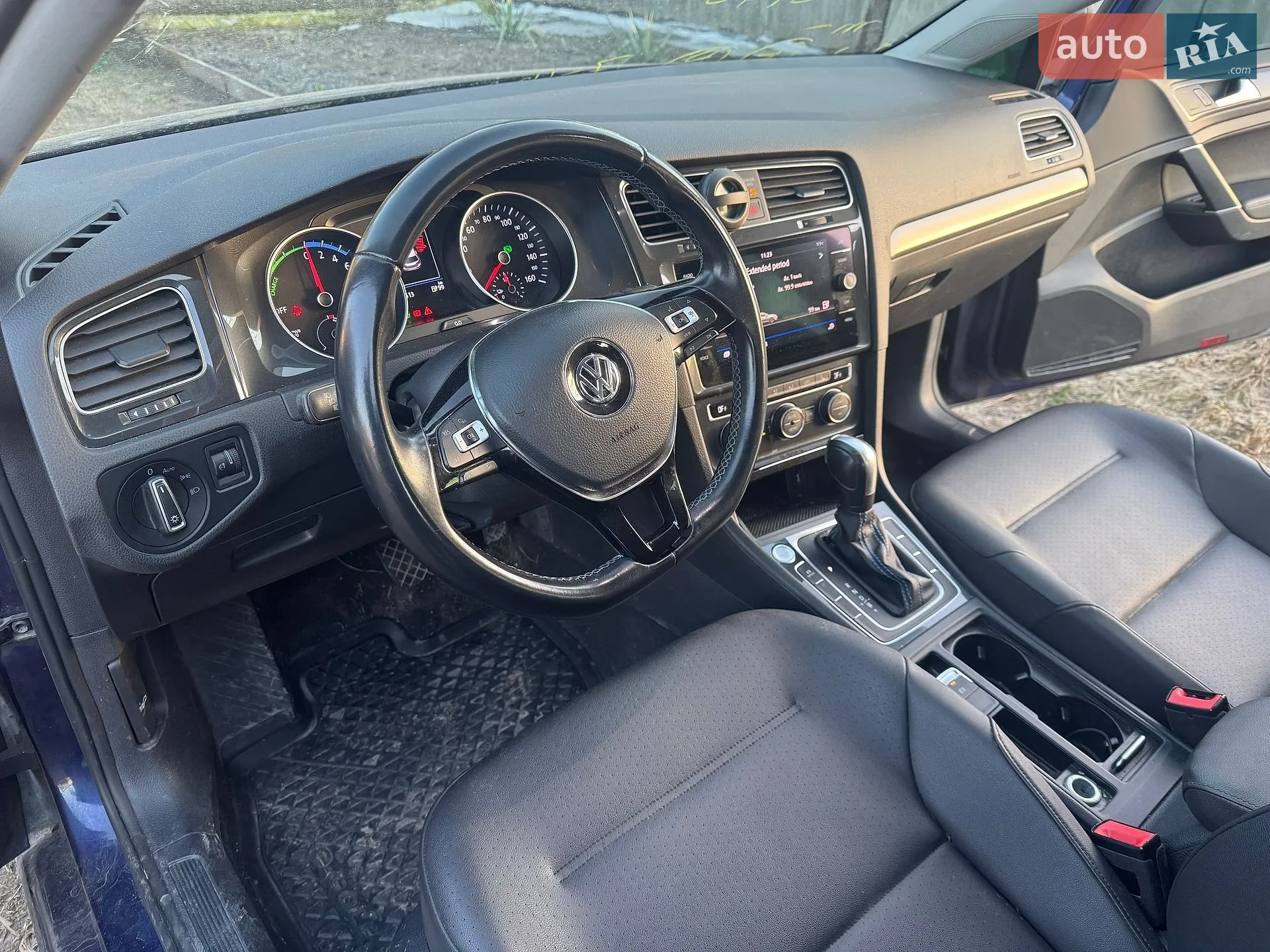 2020 Volkswagen Golf - мініатюра 2
