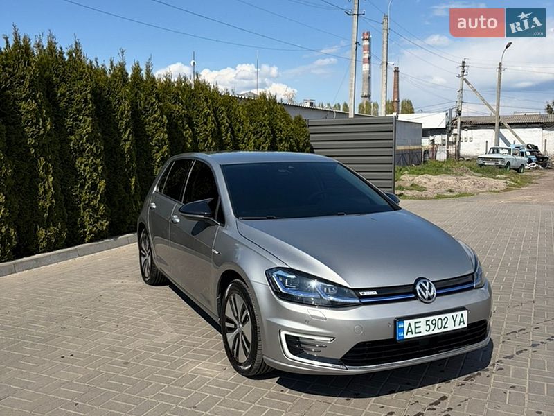 Volkswagen e-Golf 2017