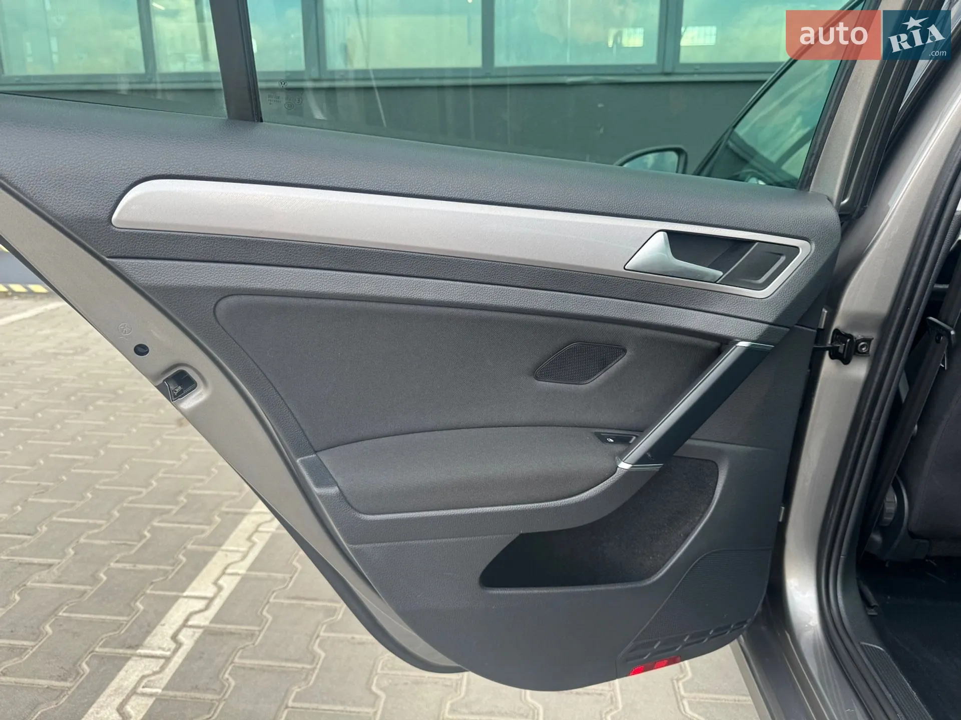 2016 Volkswagen Golf - мініатюра 32