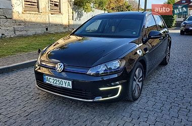 Хетчбек Volkswagen e-Golf 2016 в Луцьку