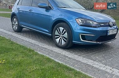 Хетчбек Volkswagen e-Golf 2015 в Пирятині