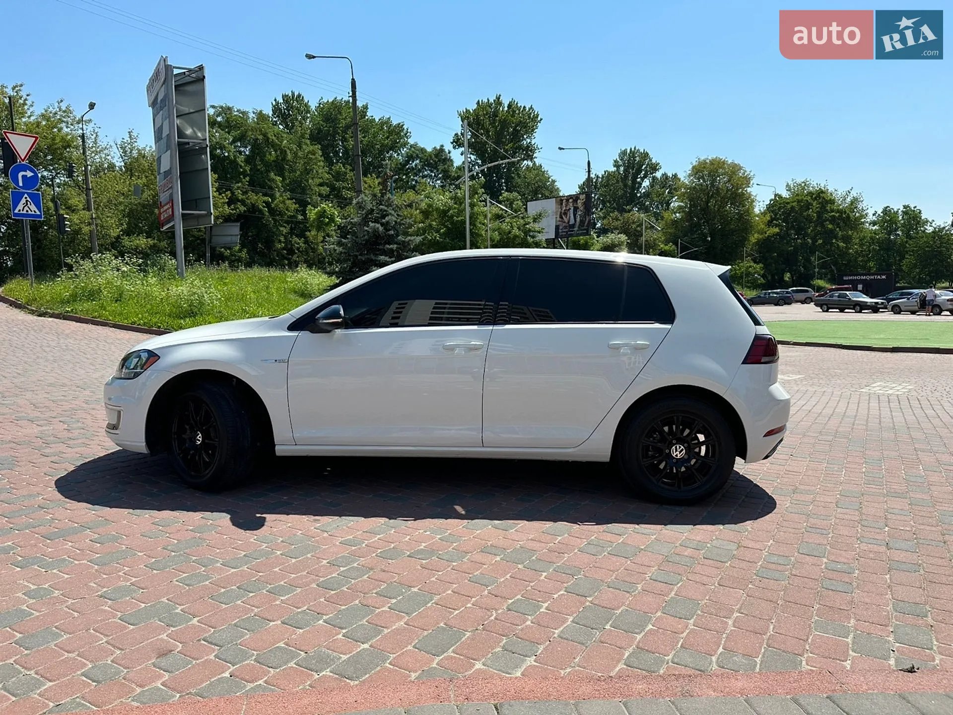 2017 Volkswagen Golf - мініатюра 6
