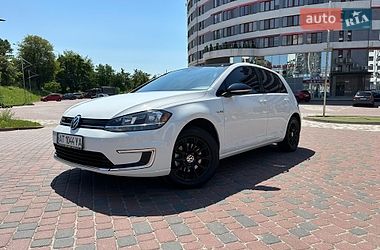 Хэтчбек Volkswagen e-Golf 2017 в Ивано-Франковске