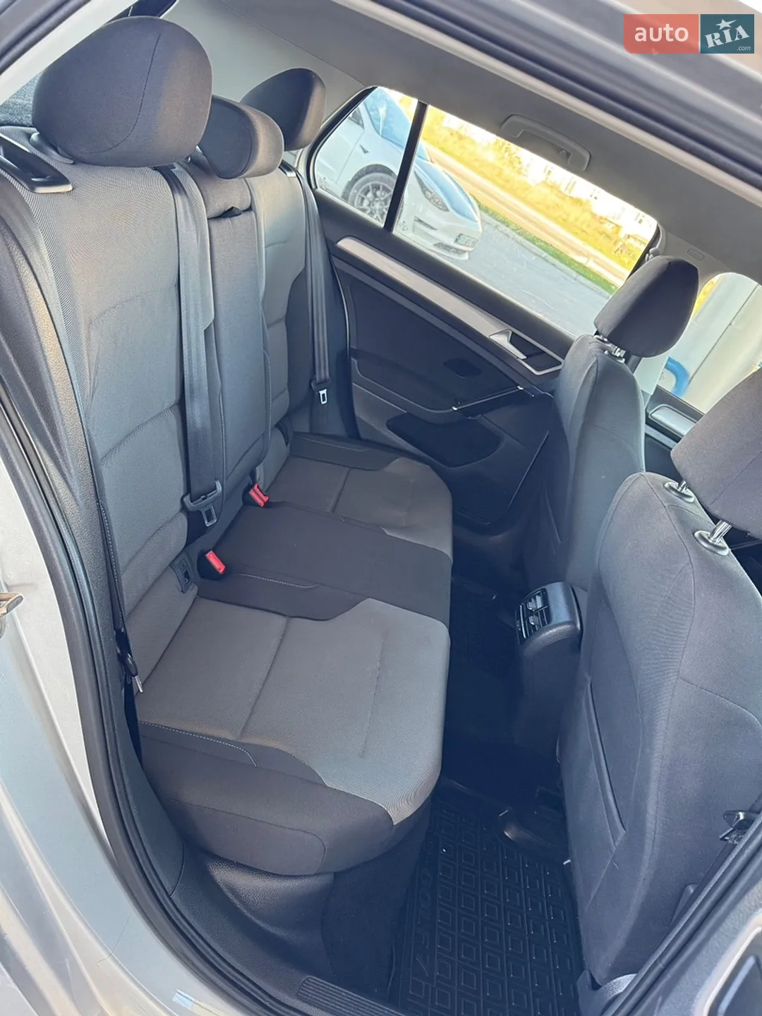 2015 Volkswagen Golf - мініатюра 37