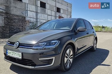 Хэтчбек Volkswagen e-Golf 2019 в Житомире