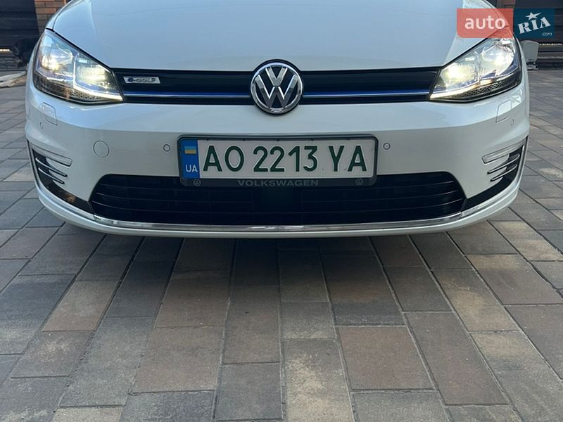 Хетчбек Volkswagen e-Golf 2019 в Києві