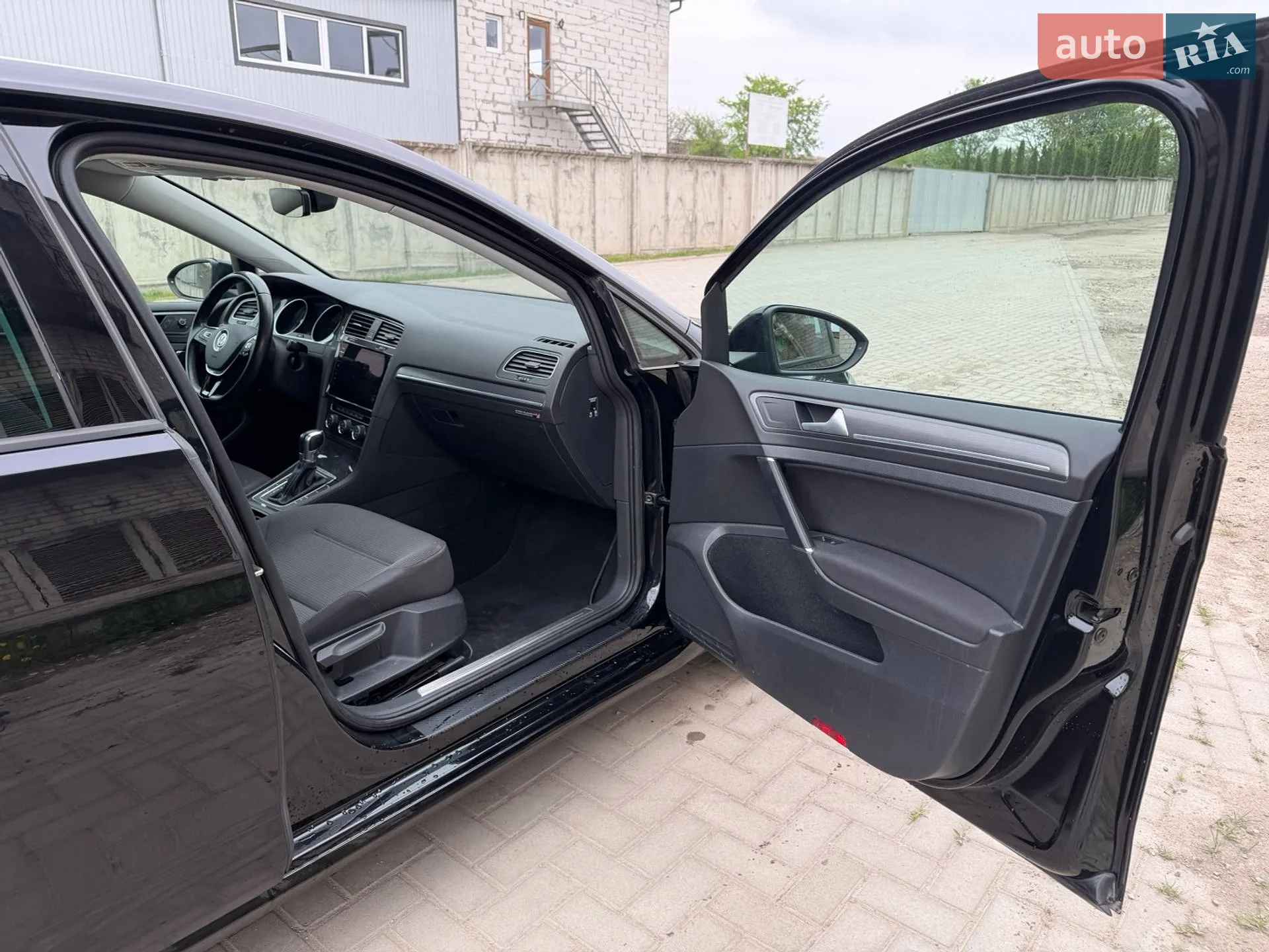 2017 Volkswagen Golf - мініатюра 27