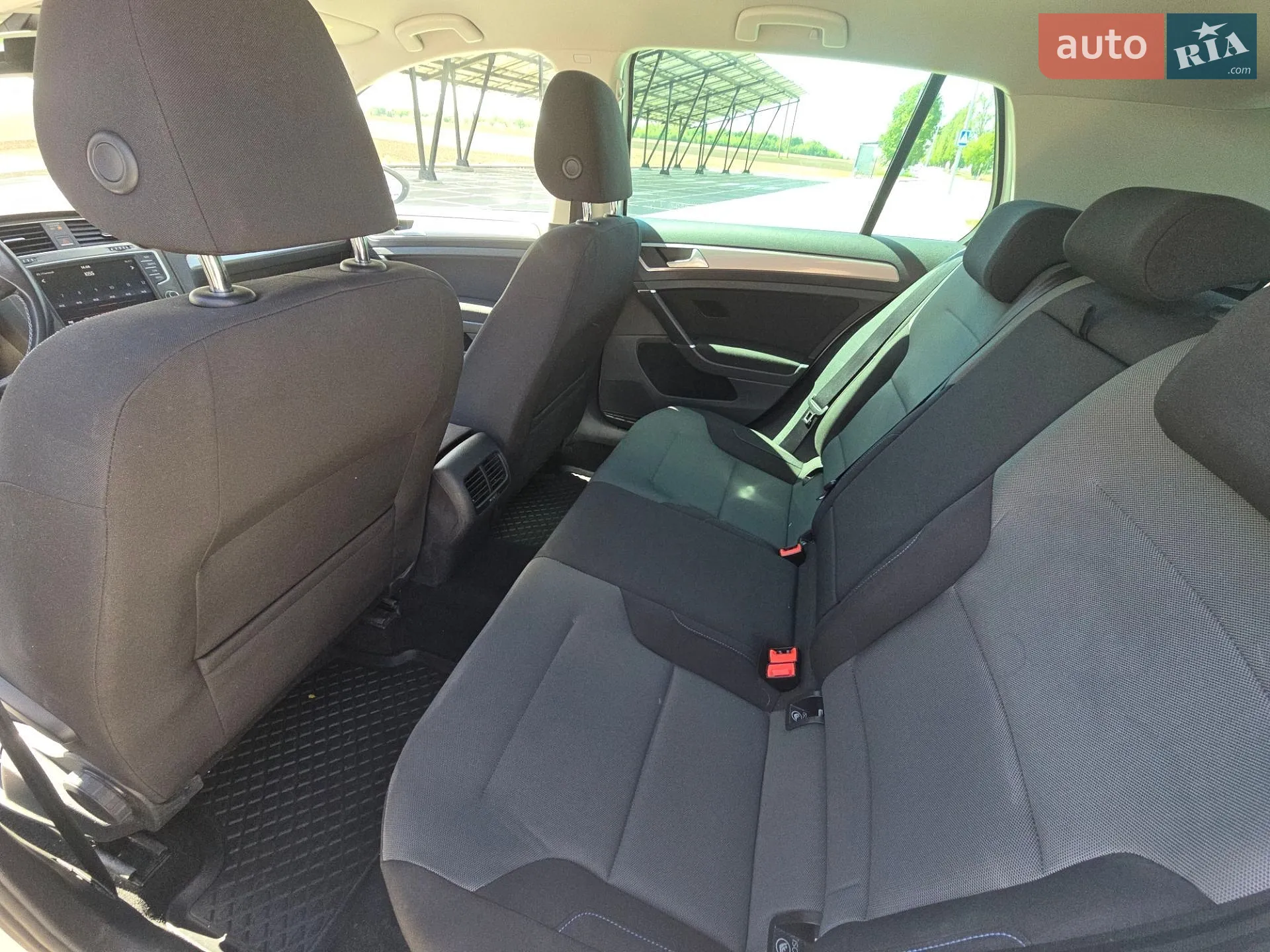 2015 Volkswagen Golf - мініатюра 35