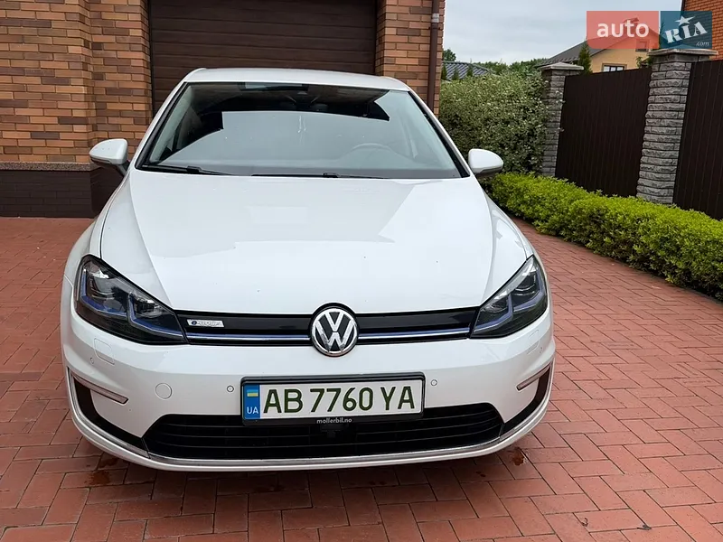 Volkswagen e-Golf 2017 VIN WVWZZZAUZJW907002 фото оголошення 19 з 39