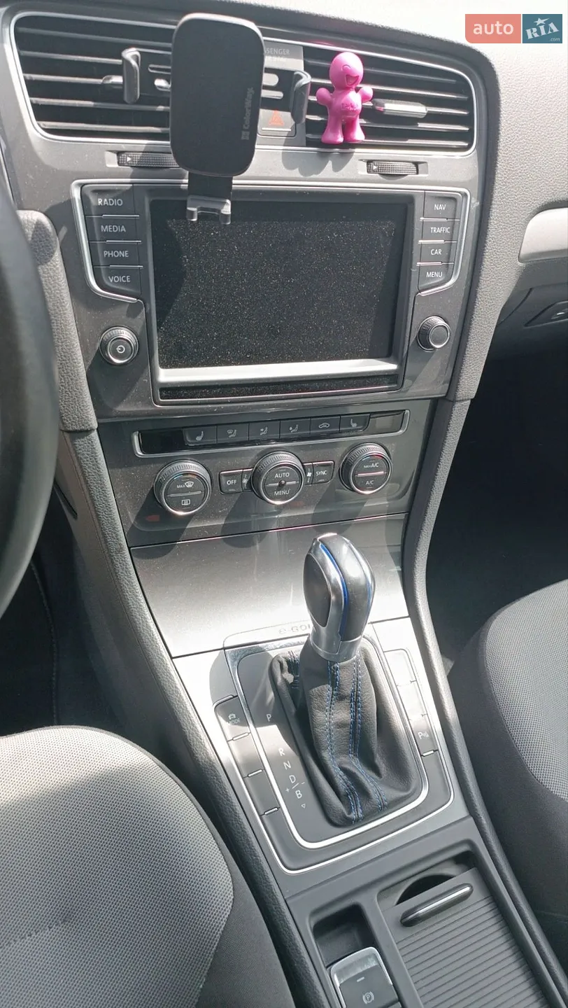 2015 Volkswagen Golf - мініатюра 32